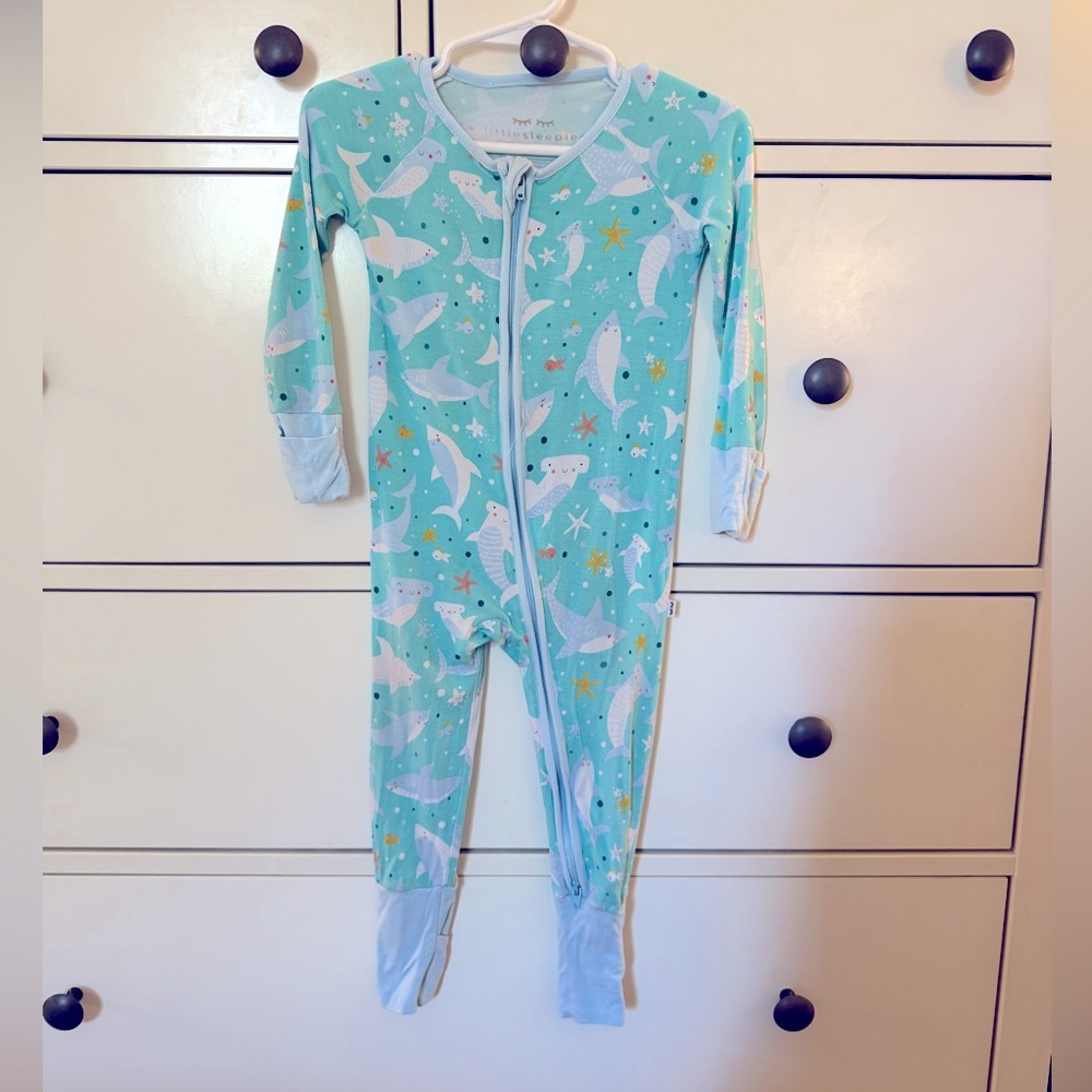 Little sleepies zippy-shark print